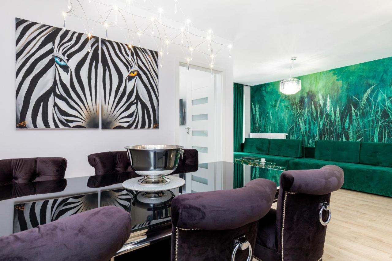 קולובז'ג Seaside Terraces Deluxe Apartments By Renters Prestige מראה חיצוני תמונה
